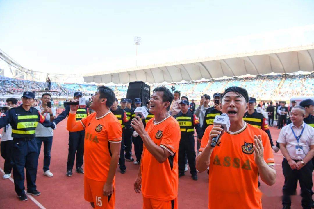 上海浦东供电公司研发变电站新型仿生机器人