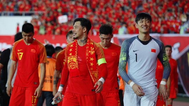 静候德约科维奇！卢布列夫3-2险胜布勃利克，首次晋级温网八强